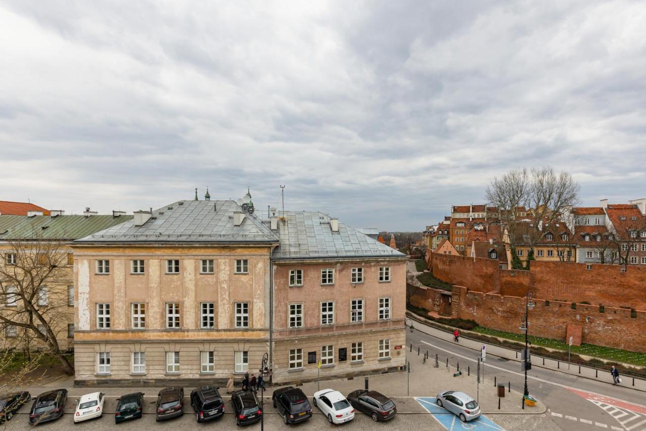 Old Town By Renters * Warsaw