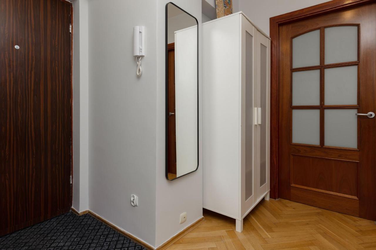 Old Town By Renters * Warsaw