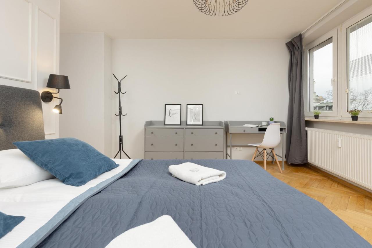 Old Town By Renters Warschau